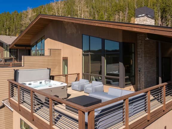 Alpine Escape | Hot Tub + Hiking + Views