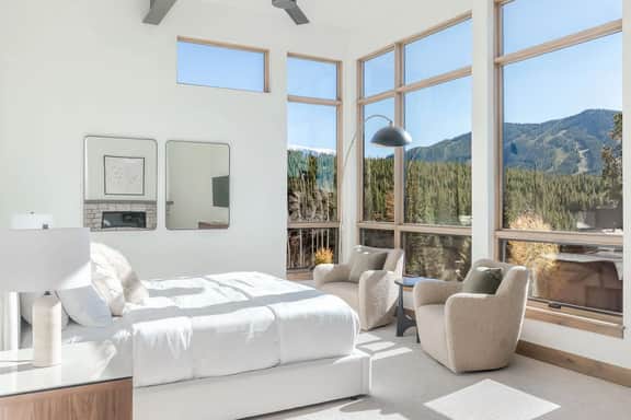 Alpine Escape | Hot Tub + Hiking + Views